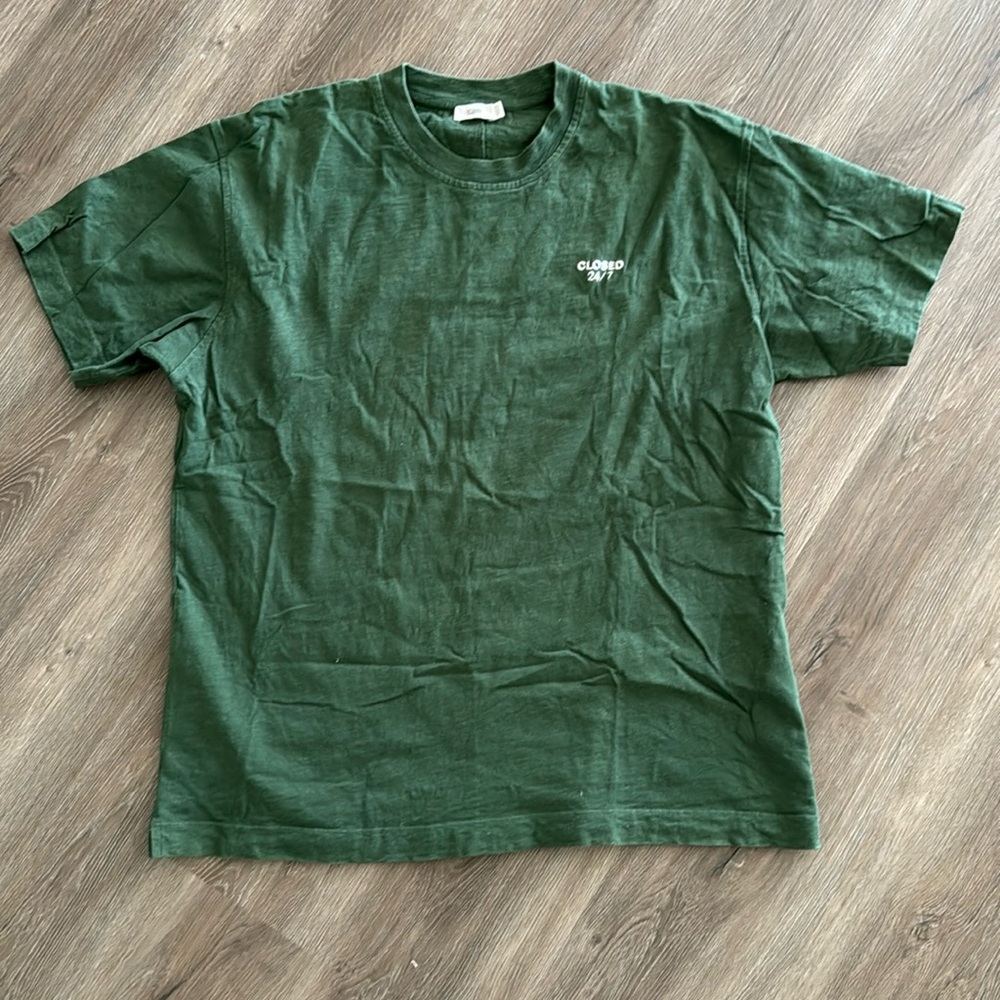 Closed 24/7 Tee